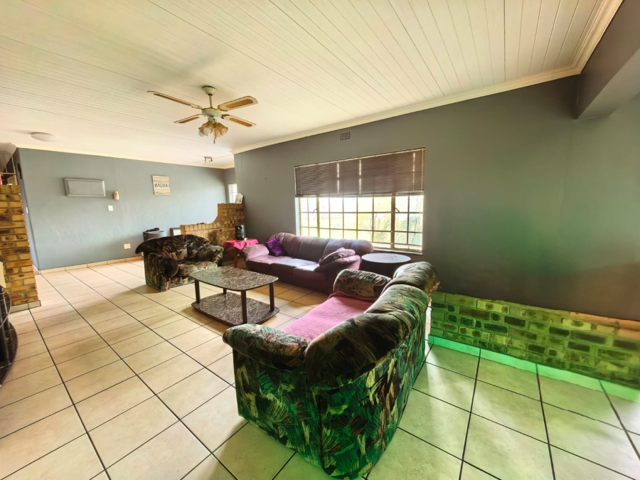 4 Bedroom Property for Sale in Roodia Free State